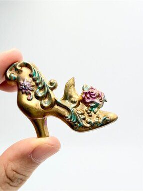 Vintage Gold Tone Floral Shoe Brooch Pin